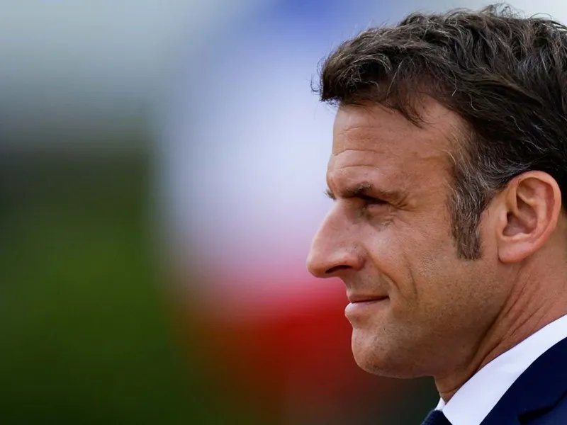 Read more about the article Emmanuel Macron apoia “maioria sólida” de “forças republicanas”.