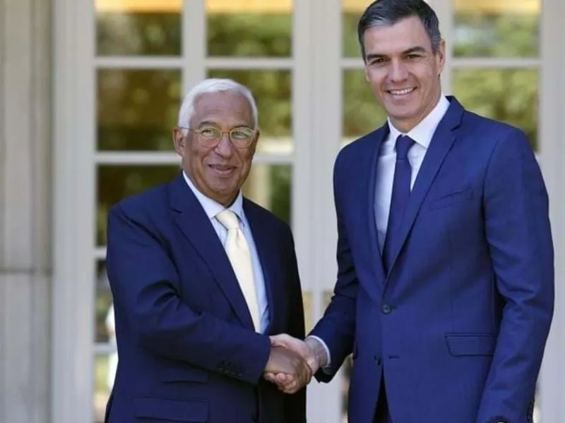 Read more about the article Pedro Sánchez considera que a presença de António Costa no Conselho Europeu é vantajosa para países do sul.