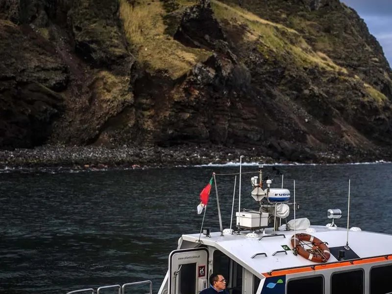 Read more about the article Furacão Isaac vai passar domingo a 600 quilómetros das ilhas ocidentais dos Açores.